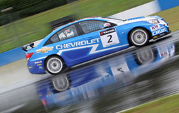 Rob Huff in his 2011 WTCC Chevrolet Cruze