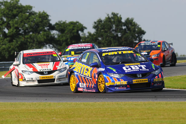 Andrew Jordan wins the 2nd race ahead of Gordon Shedden