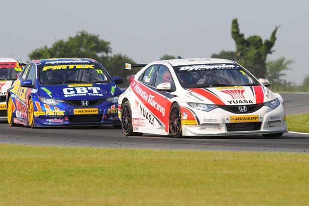 Matt Neal ahead of Andrew Jordan before his altercation with Jason Plato