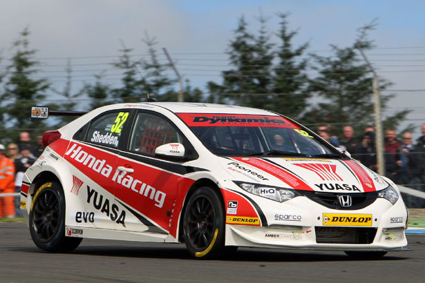 Gordon Shedden now leads the championship by 5 points