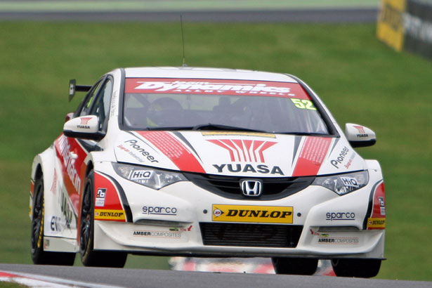 Gordon Shedden struggled in the second session and finished 8th
