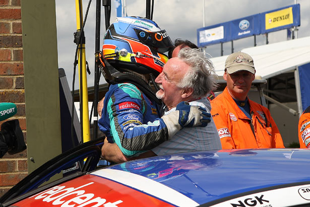 Aron Smith celebrates 3rd place with his Dad