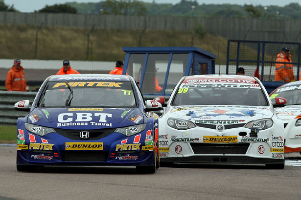 Andrew Jordan being chased by Jason Plato
