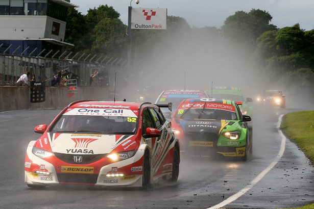Gordon Shedden was the most successful Honda driver at Oulton Park