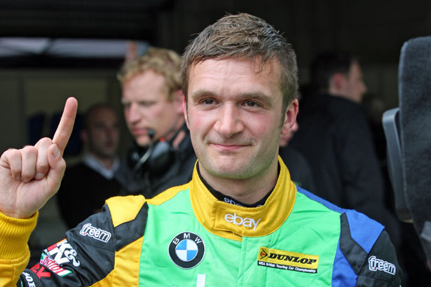 Colin Turkington is No. 1 in qualifying at Oulton Park