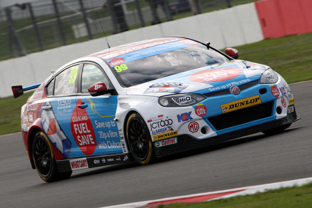 Jason Plato was fastest in the 1st free practice session