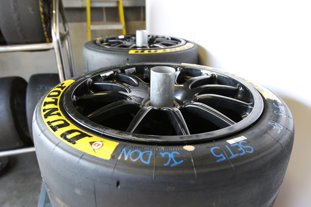 Dunlop to introduce new Medium tyres at Oulton Park
