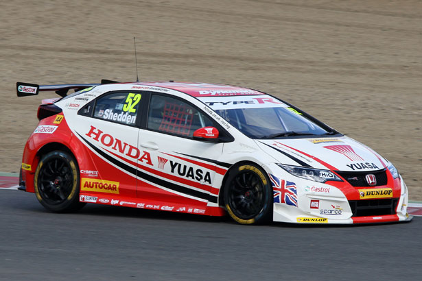 The Honda Civic Type R on the way to its first BTCC victory