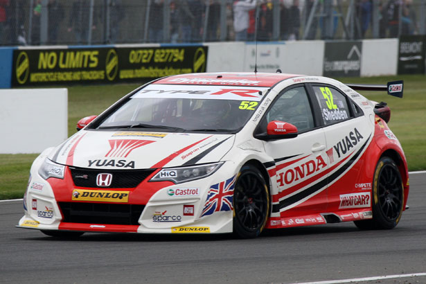 Gordon Shedden now leads the Drivers' Championship