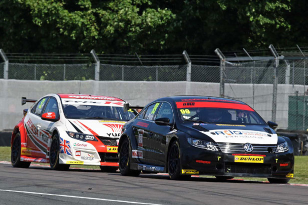 Gordon Shedden chasing Jason Plato for the lead