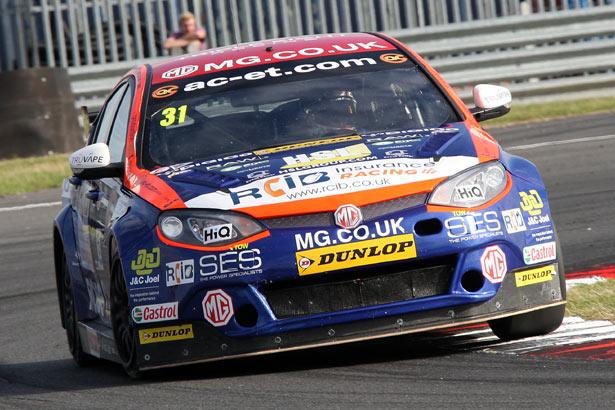 Jack Goff in his MG 888 Racing MG 6GT