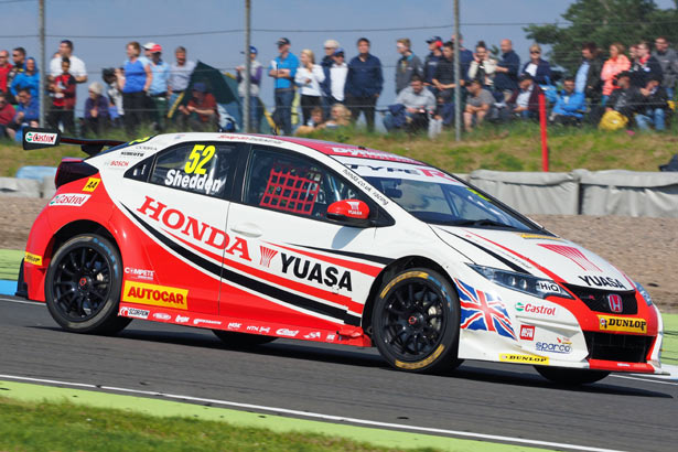 Gordon Shedden dominates the 2nd race at his home circuit