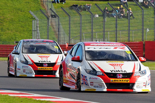 Championship leader Gordon Shedden ahead of team-mate Matt Neal