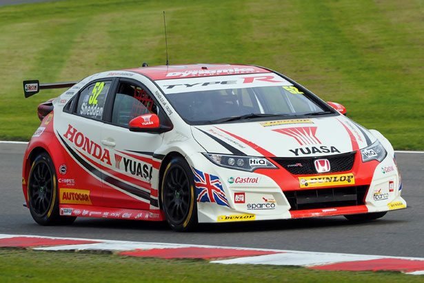 Qualifying 4th, Gordon Shedden was the fastest of the title contenders