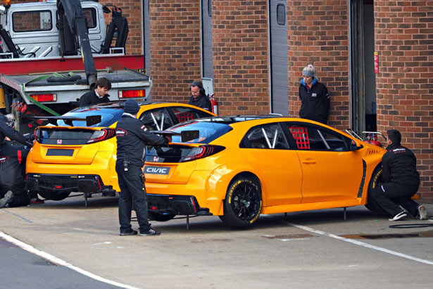 Team Halfords Yuasa Racing had 2 of their 3 cars at Brands Hatch today