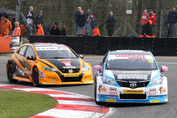 Tom Ingram led Gordon Shedden from start to finish