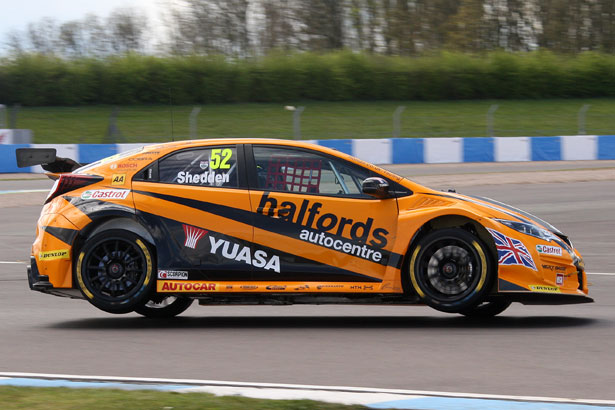 Gordon Shedden pushing hard in his Honda Civic Type R