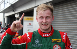 Ashley Sutton is No. 1 in qualifying at Donington Park