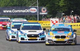 Sam Tordoff leading the field into the first corner at Oulton Park