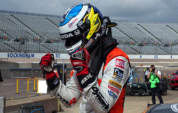 Gordon Shedden takes 23 points from the first race at Rockingham