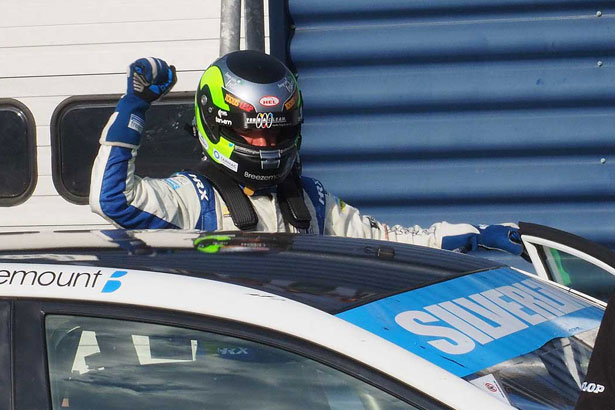 A brilliant drive from Colin Turkington secured a podium finish