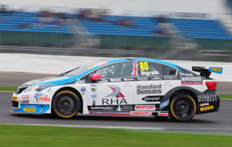 Tom Ingram put his Toyota Avensis on the front row of the grid