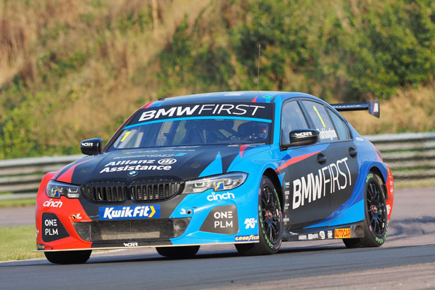 An awful Thruxton sees Turkington surrender the championship lead